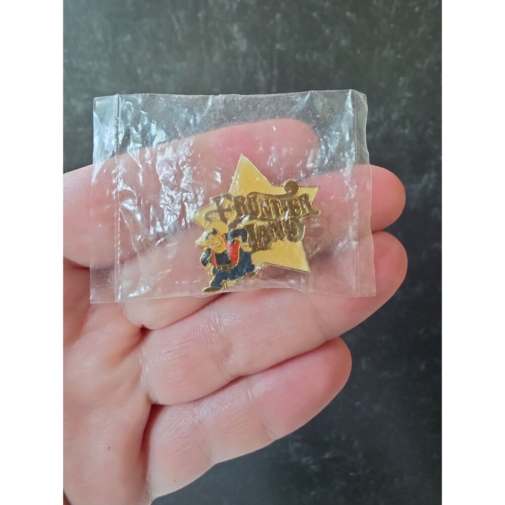 Walt Disney Frontier Land Enamel & Gold Tone Brooch Vintage Costume Jewelry